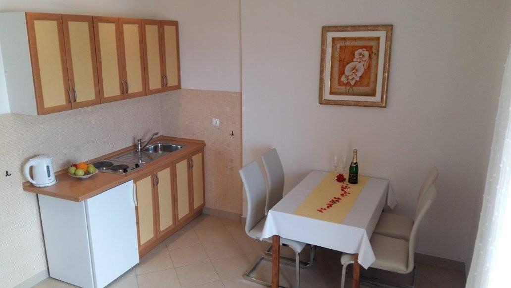 Apartmani Kontic Baška Voda Exterior foto